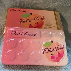 Too Faced Tickled Peach eyeshadow palette